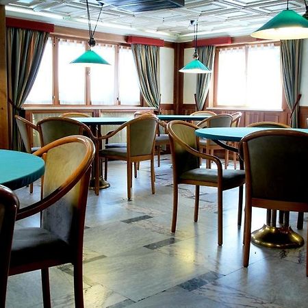 Grande Albergo Roccaraso Exterior photo