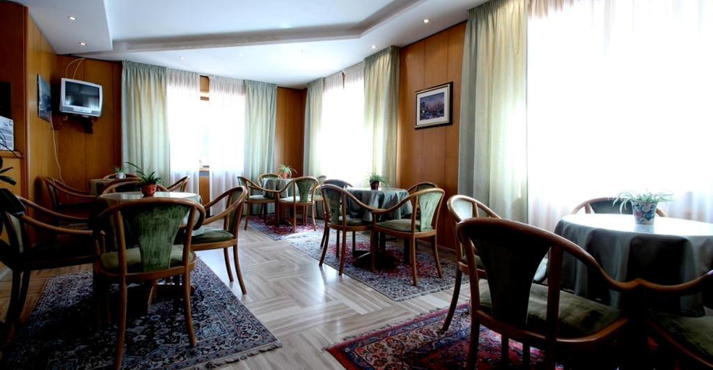 Grande Albergo Roccaraso Exterior photo