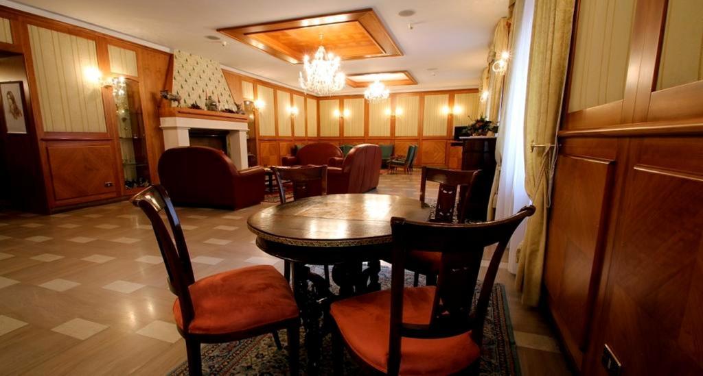 Grande Albergo Roccaraso Exterior photo