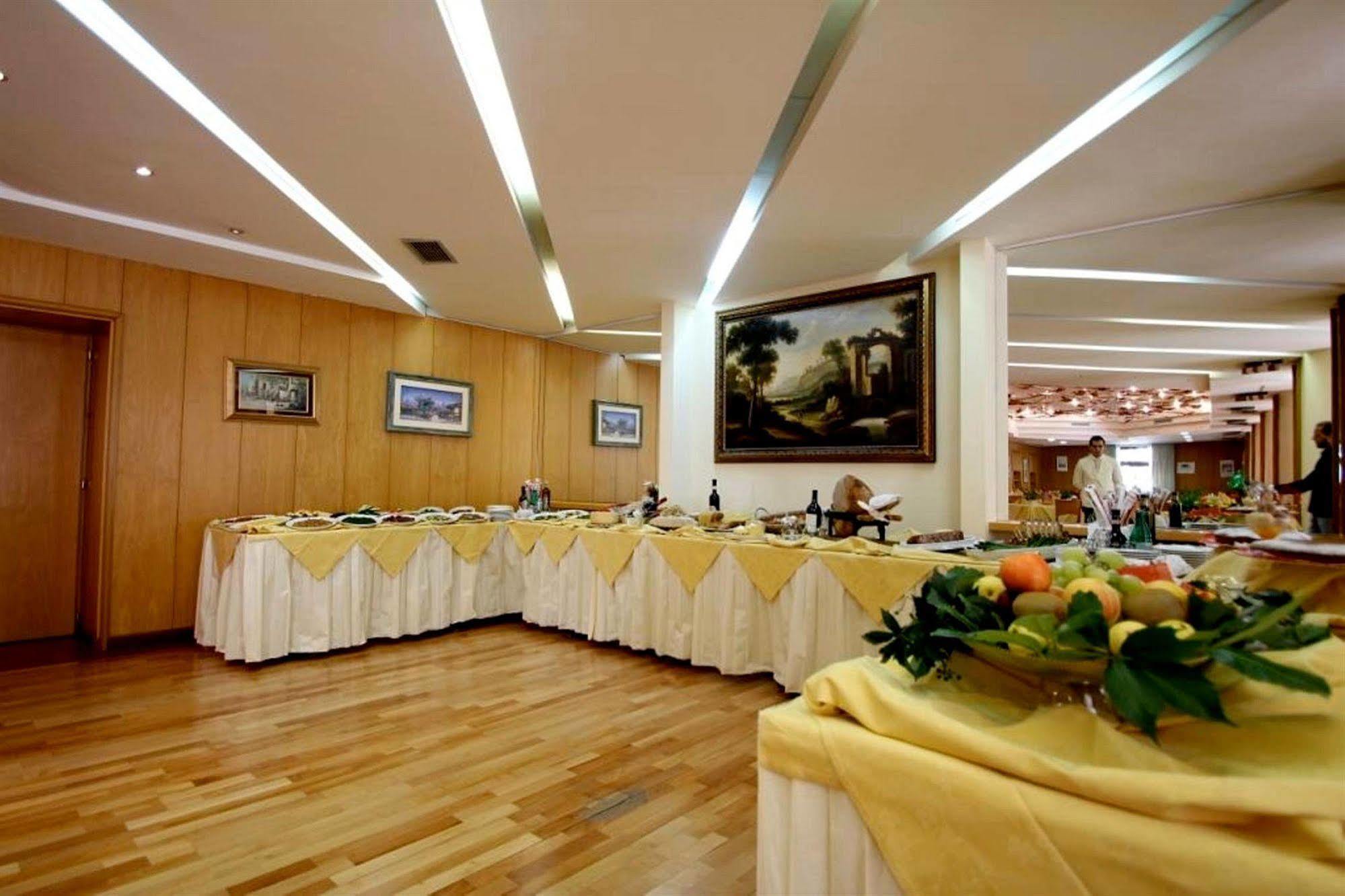 Grande Albergo Roccaraso Exterior photo