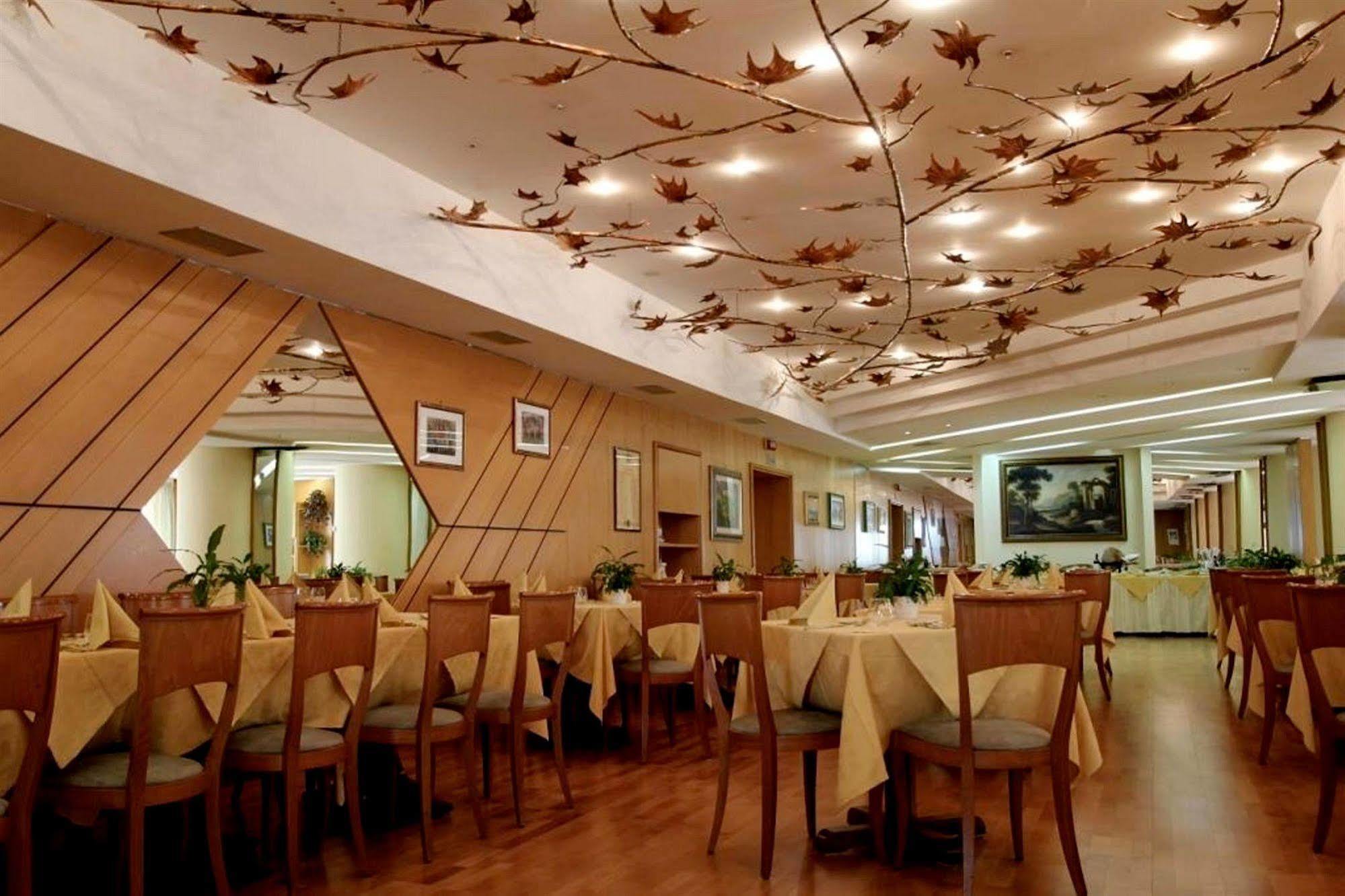 Grande Albergo Roccaraso Exterior photo