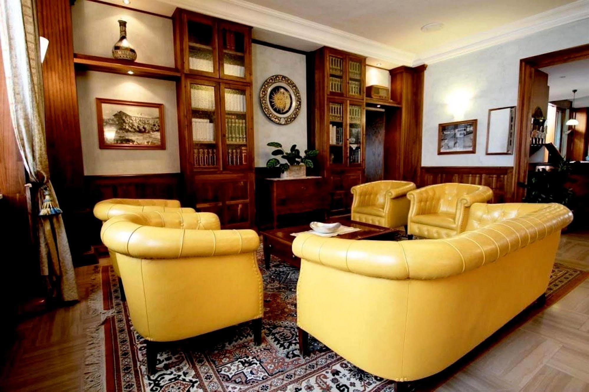 Grande Albergo Roccaraso Exterior photo